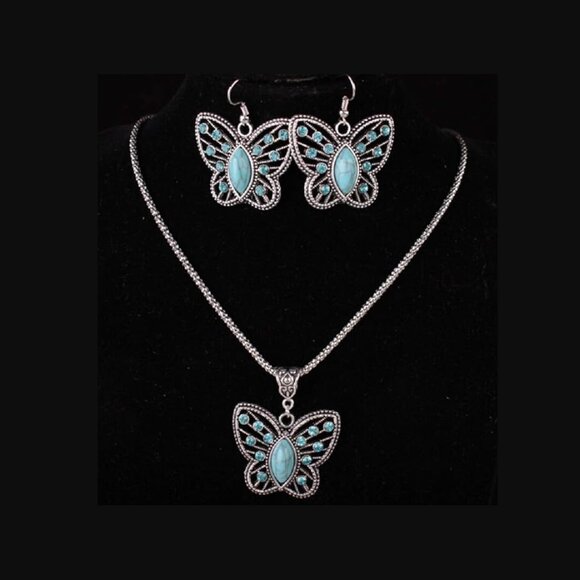 Turquoise Set of 3: Pendant Necklace, Earring, Bracelet Set - Picture 4 of 9